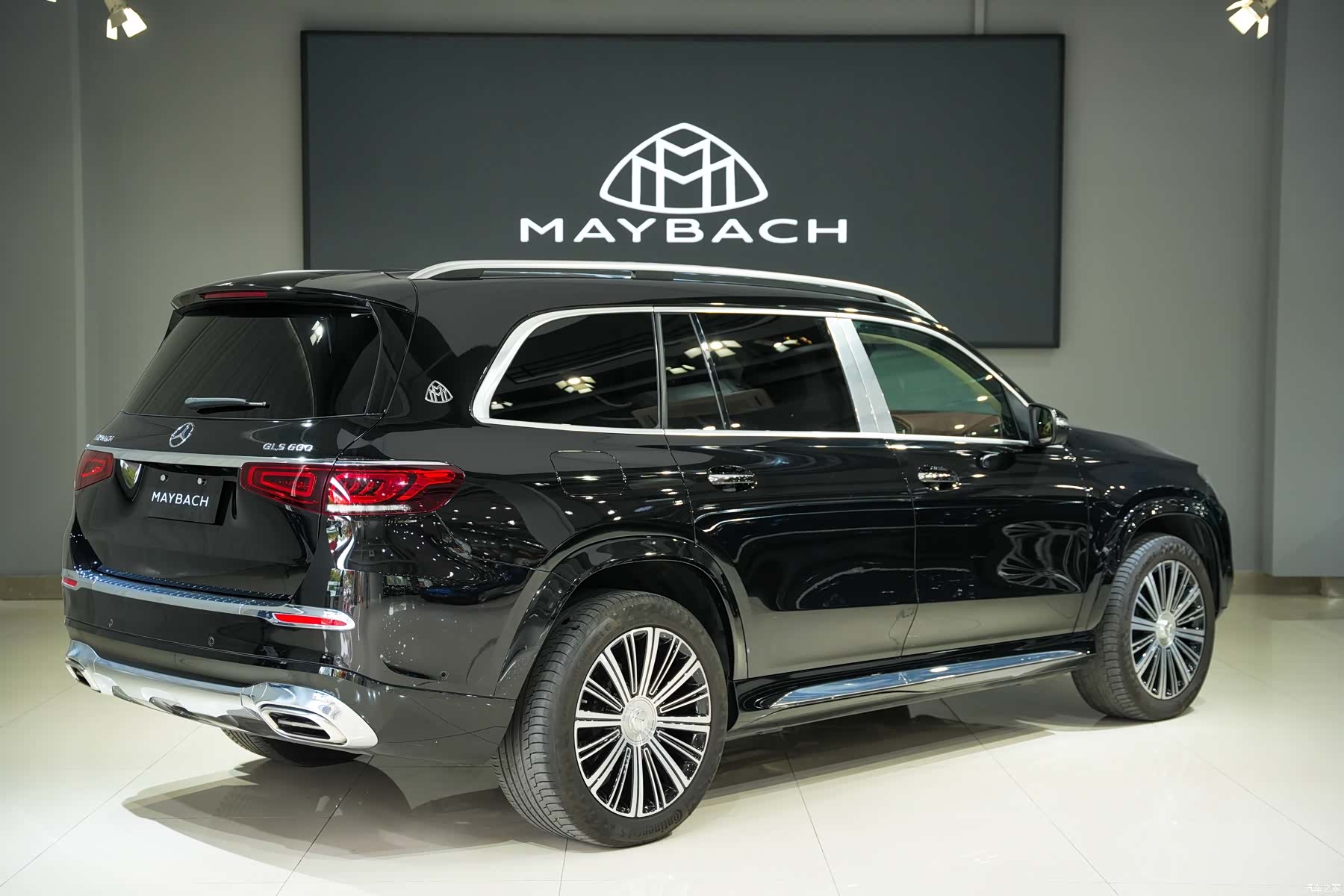 Maybach GLS, 2021 4