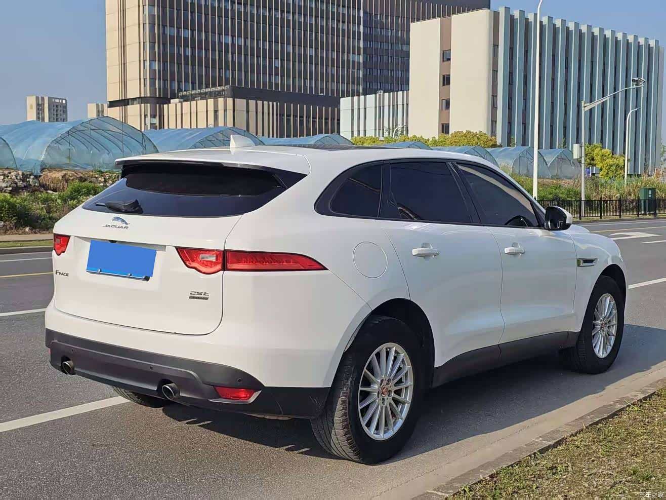Jaguar F-PACE, 2018 8