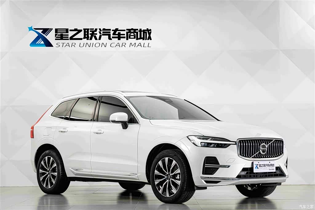 Volvo XC60, 2023 все фото
