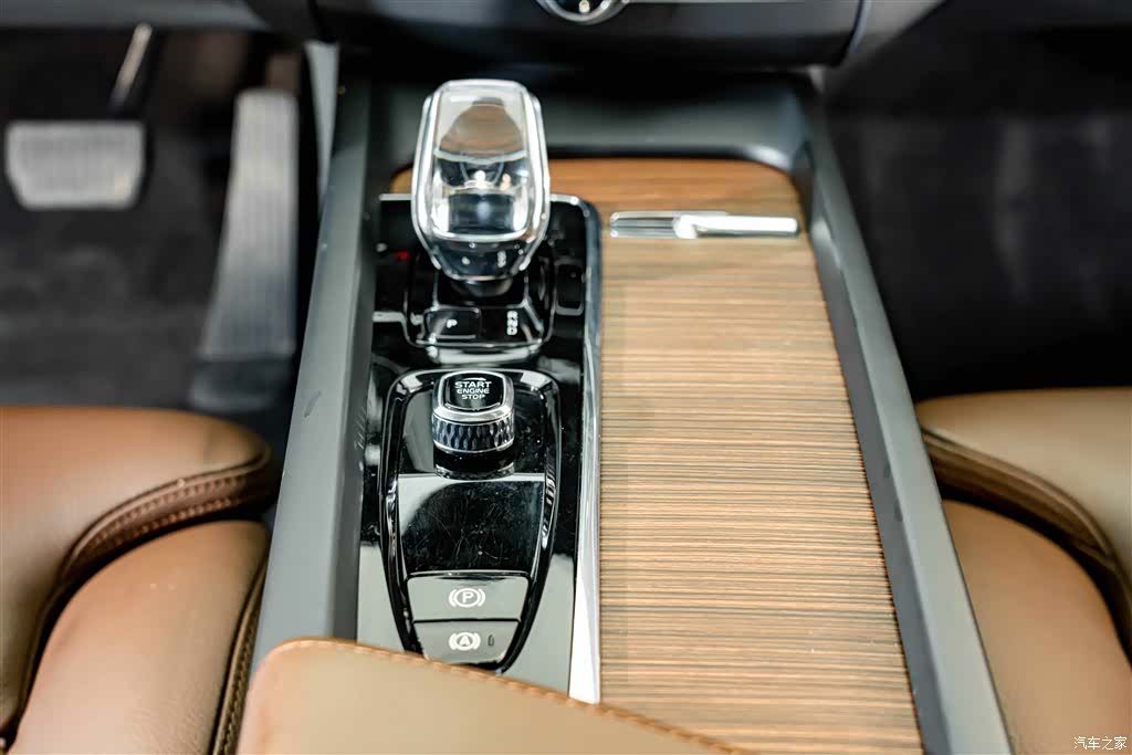 Volvo XC60, 2023 14