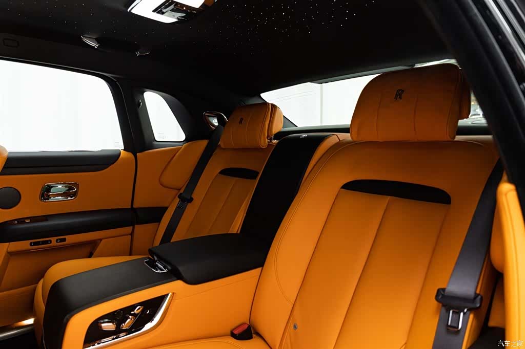 Rolls-Royce Ghost, 2023 11