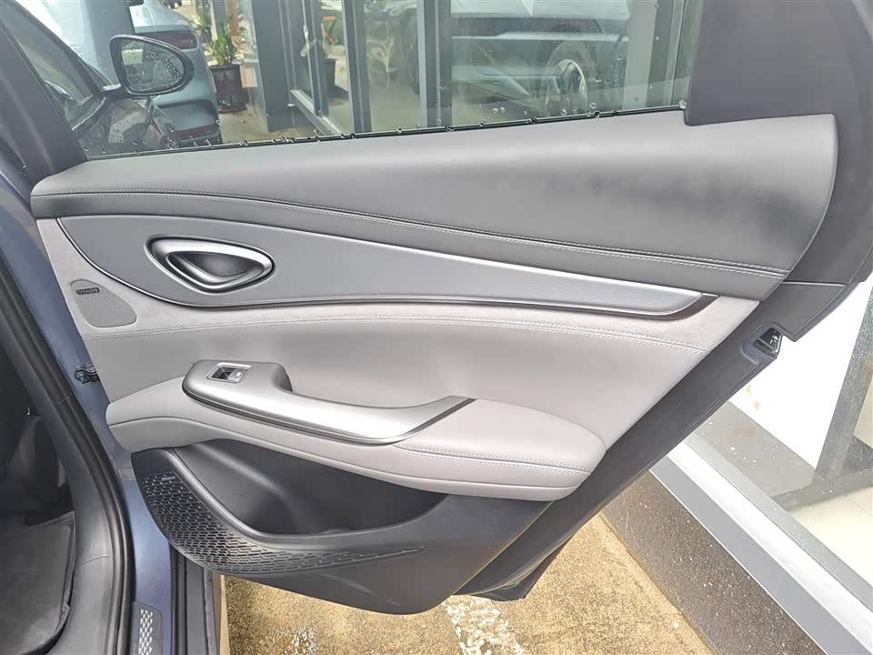 BYD Seal 07 DM-i BYD Seal 07 DM-i
