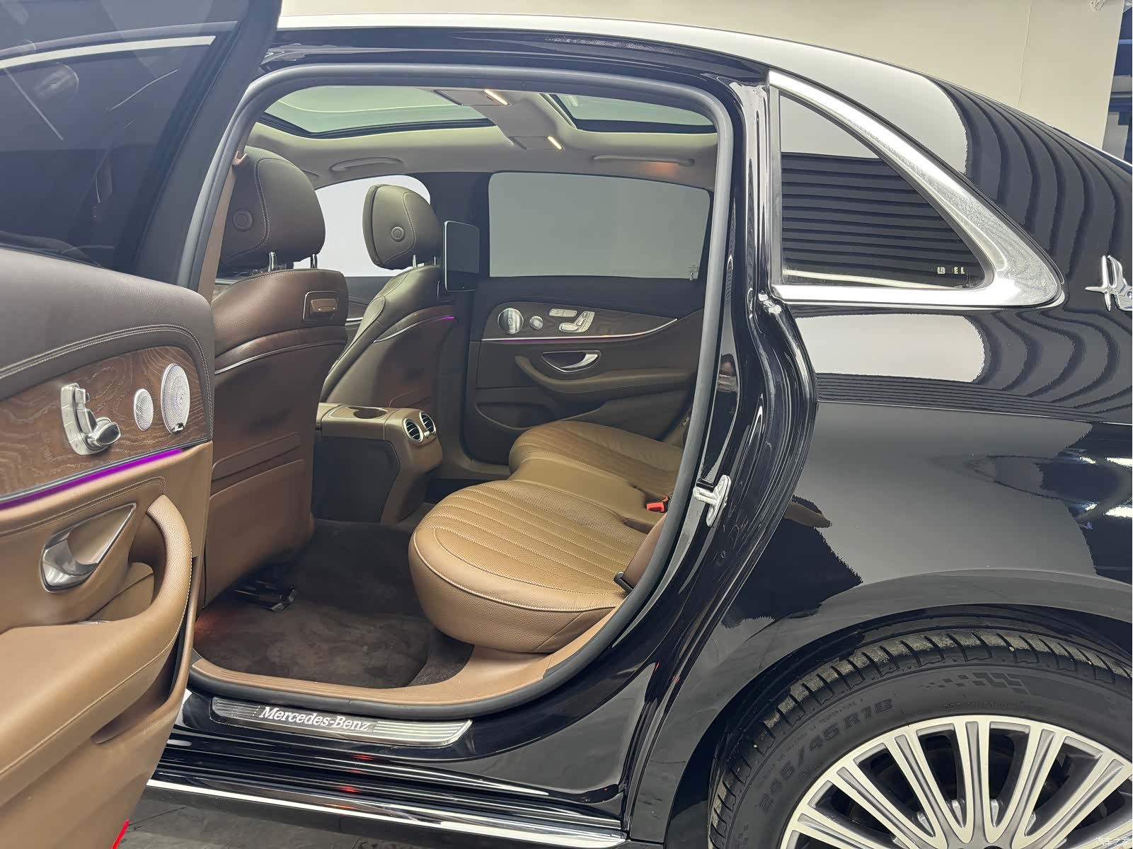 Mercedes-Benz E-Class, 2020 17