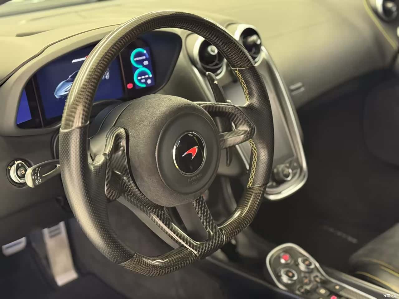 McLaren 570, 2016 все фото