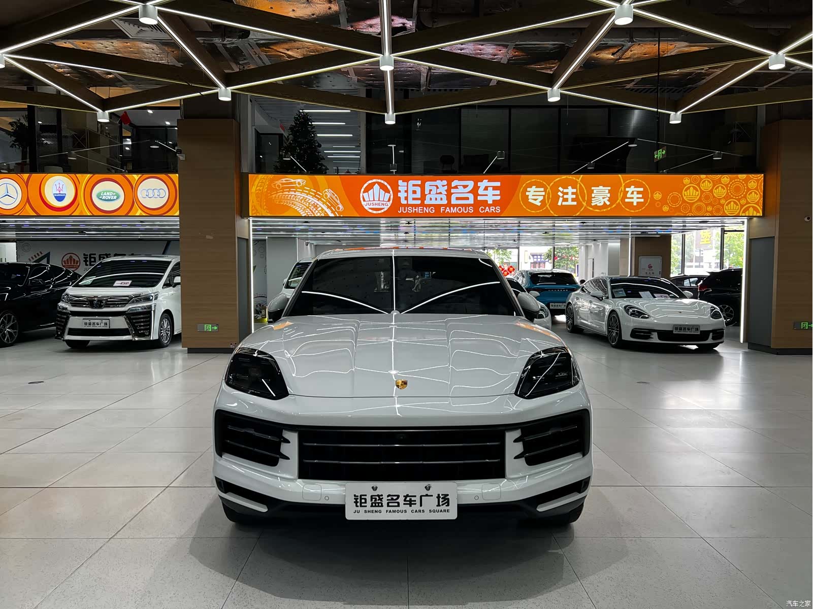 Porsche Cayenne, 2024 2