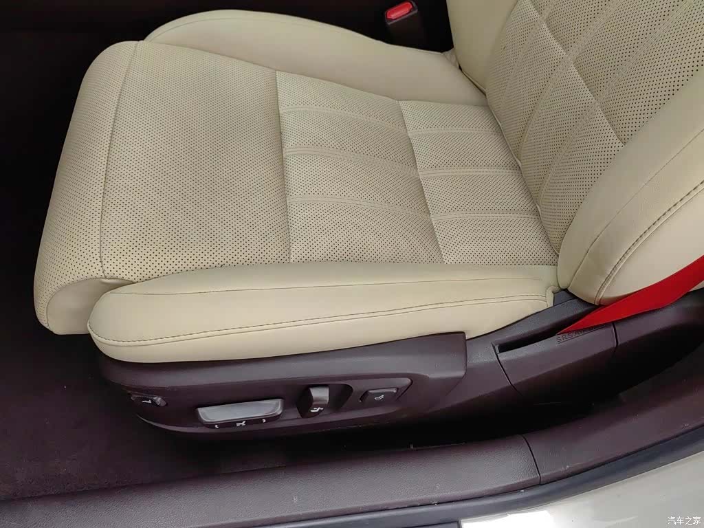 Lexus ES, 2016 20