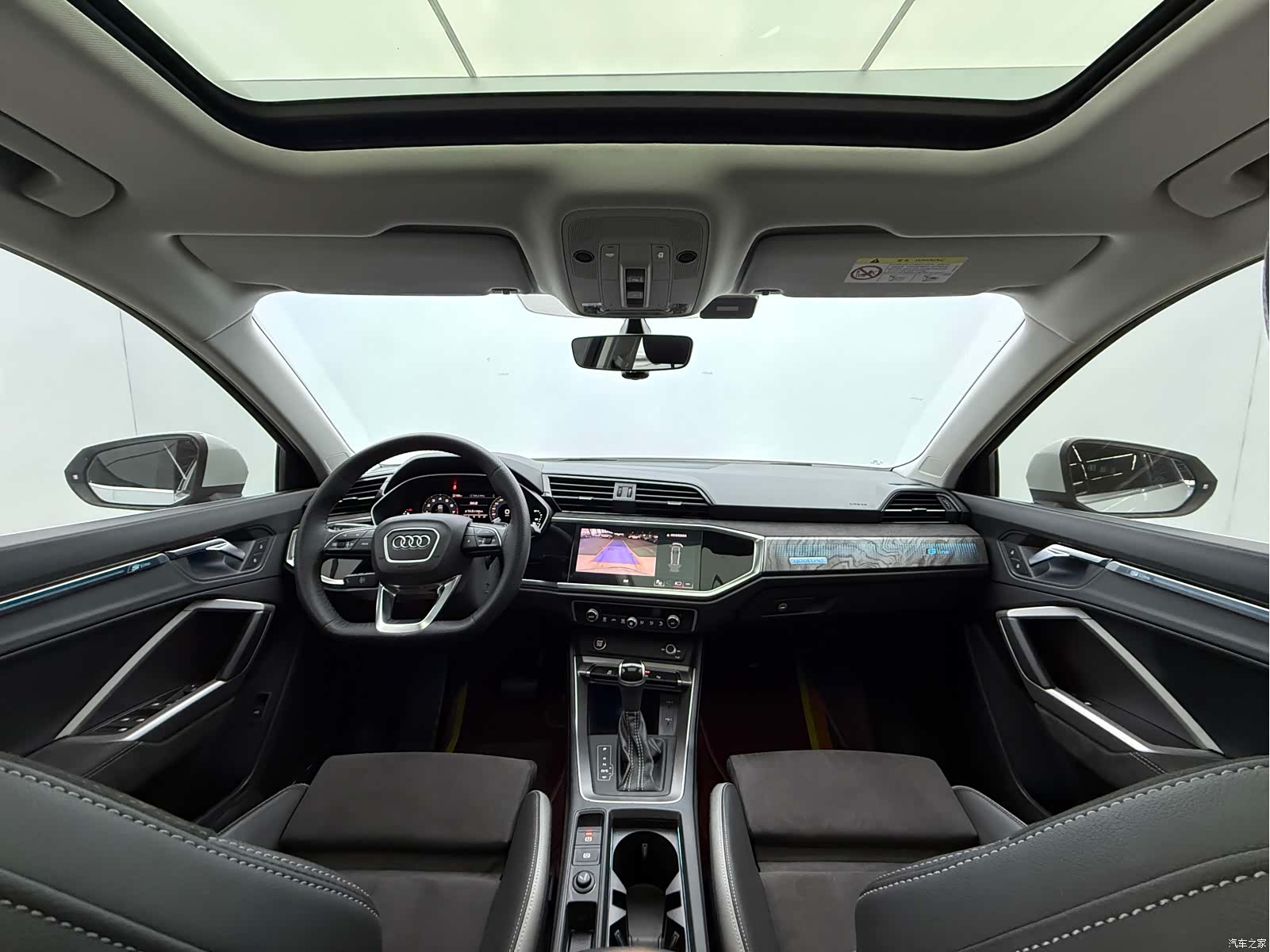 Audi Q3, 2021 18