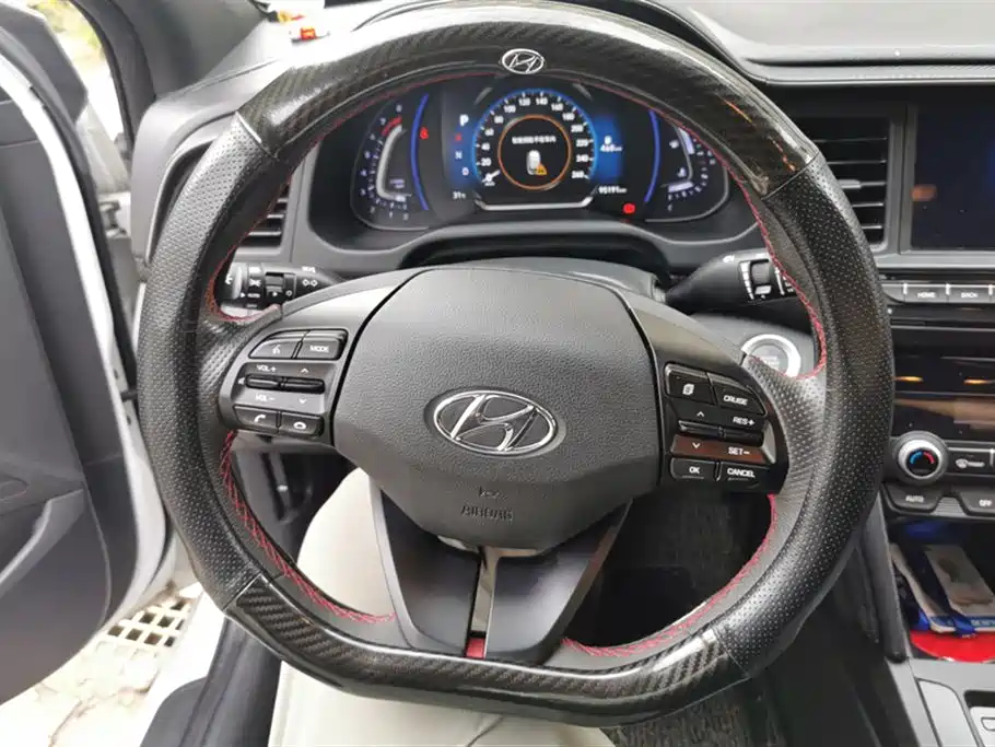 Hyundai Lead