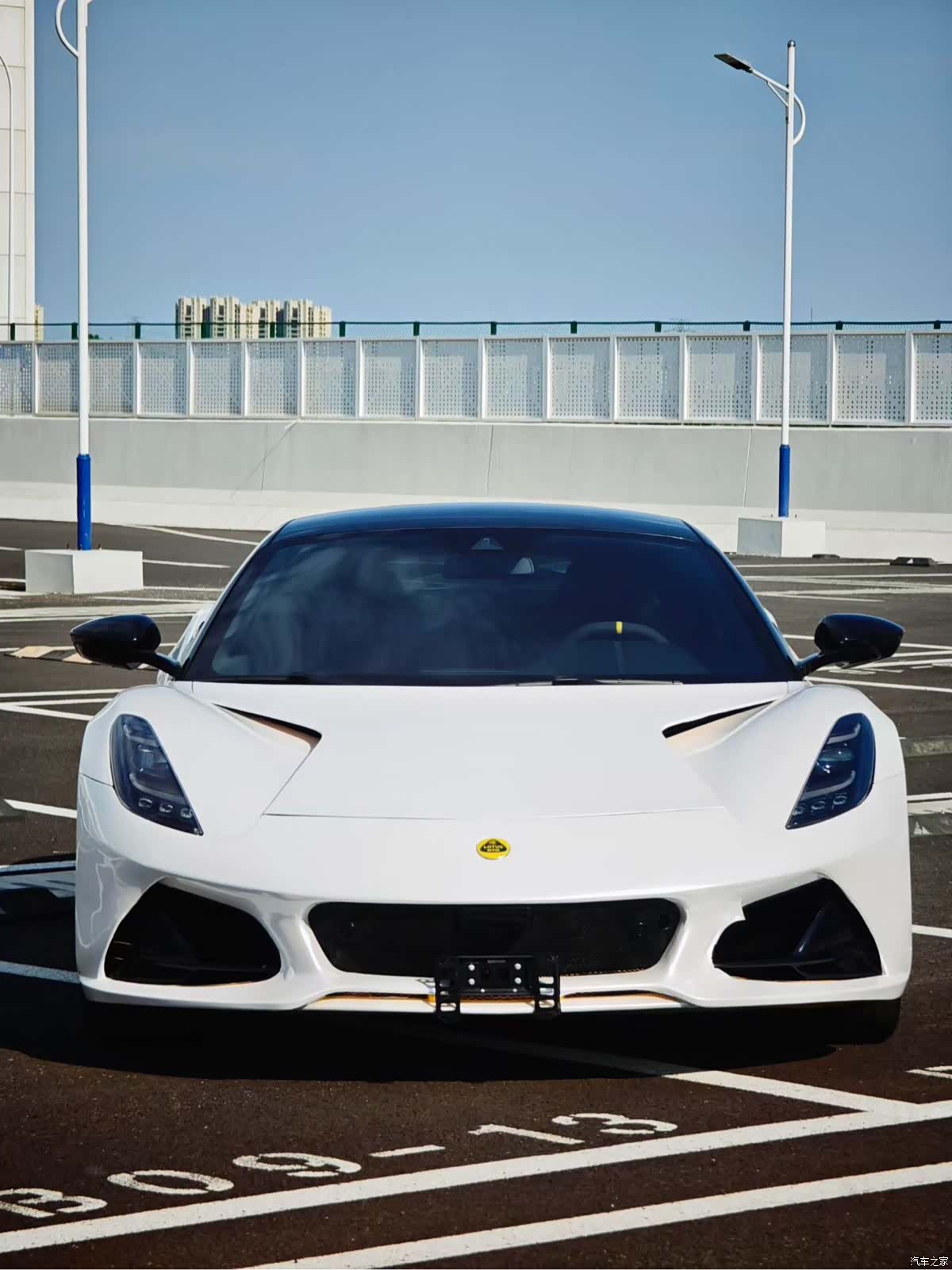 Lotus EMIRA