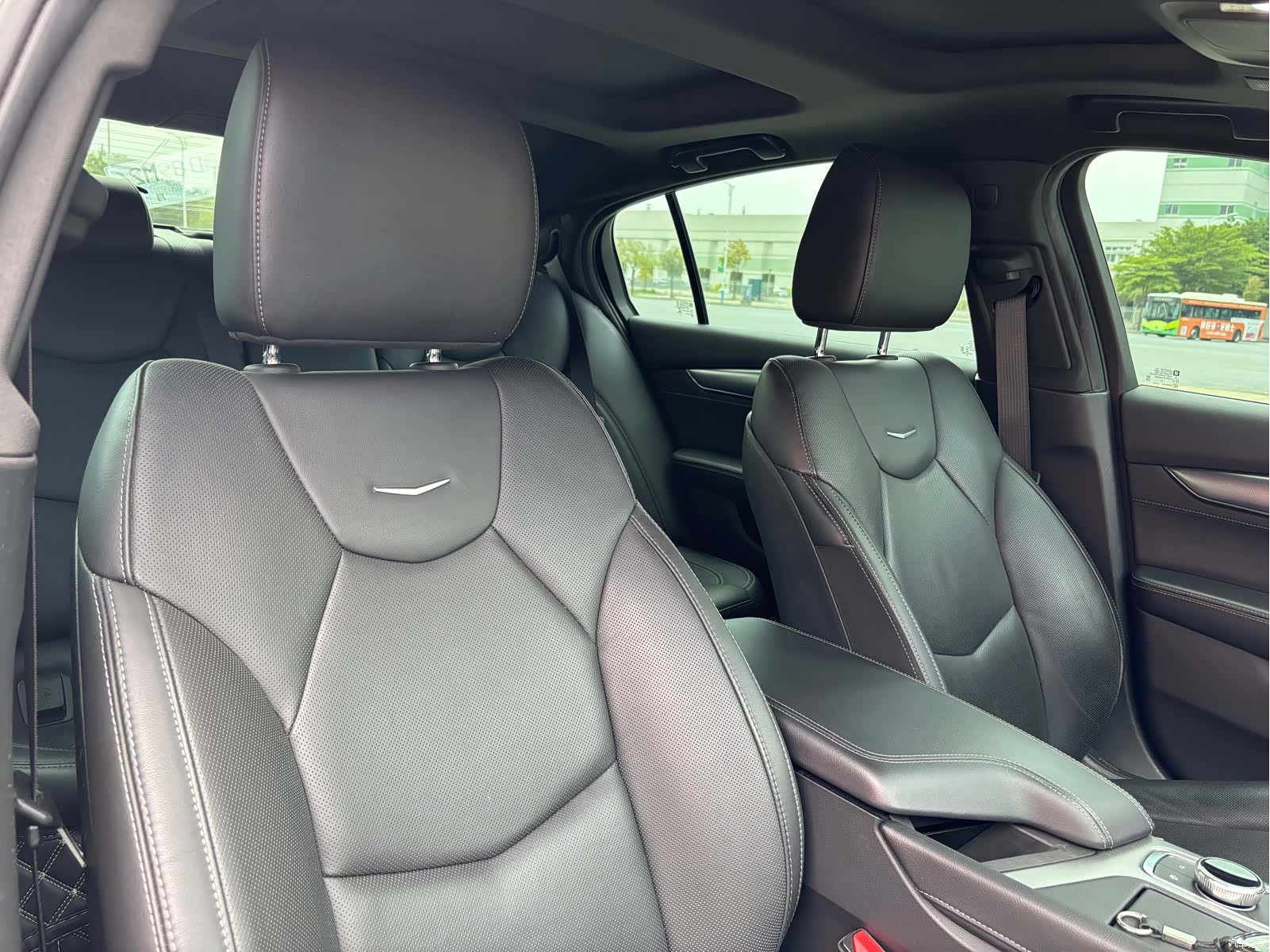 Cadillac CT5, 2023 14