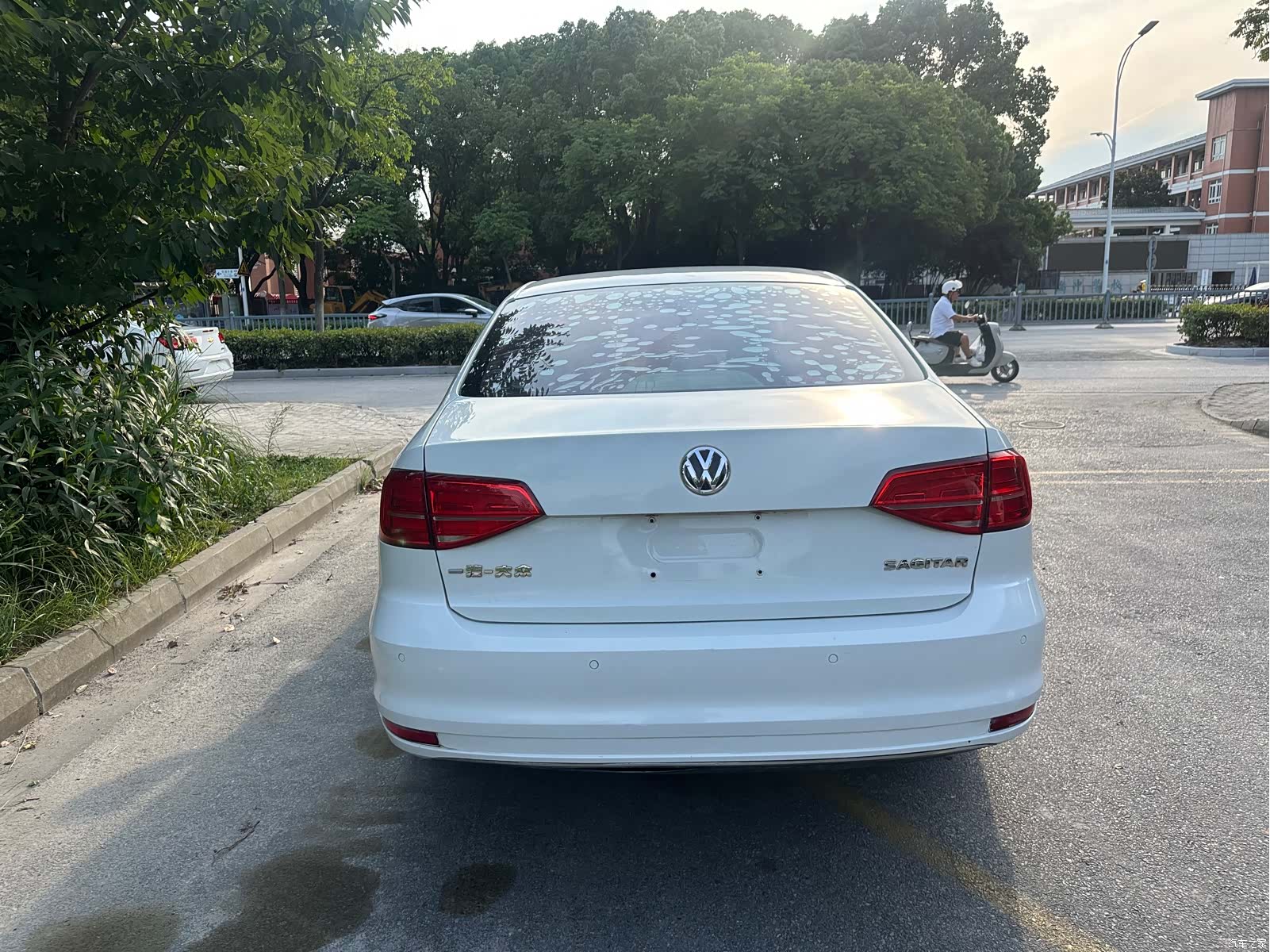 Volkswagen Sagitar, 2016 6