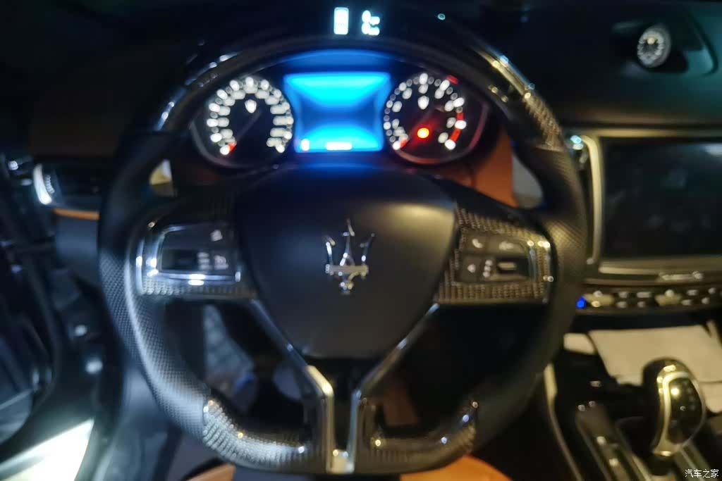Maserati Levante, 2019 15