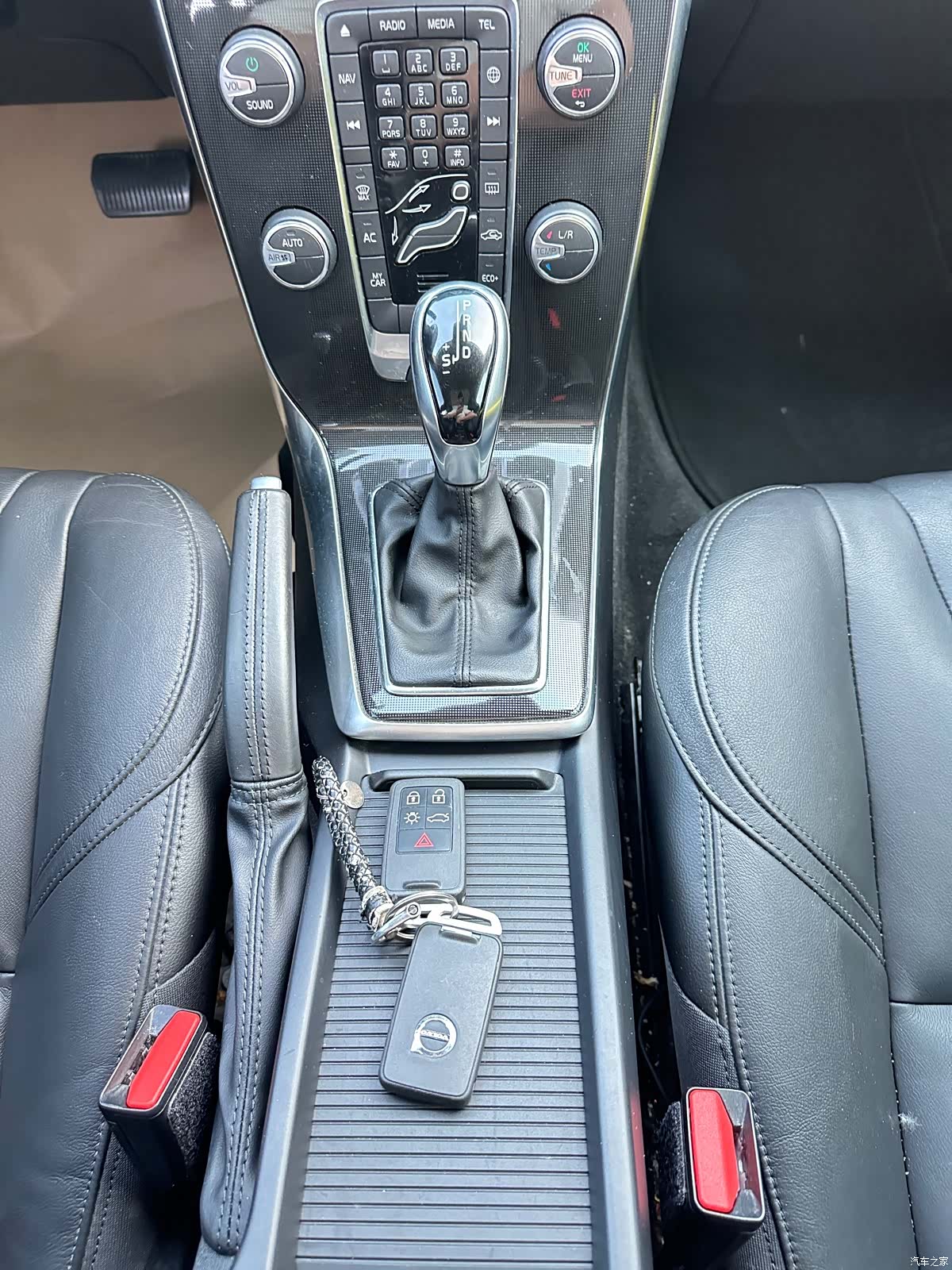 Volvo V40, 2018 12