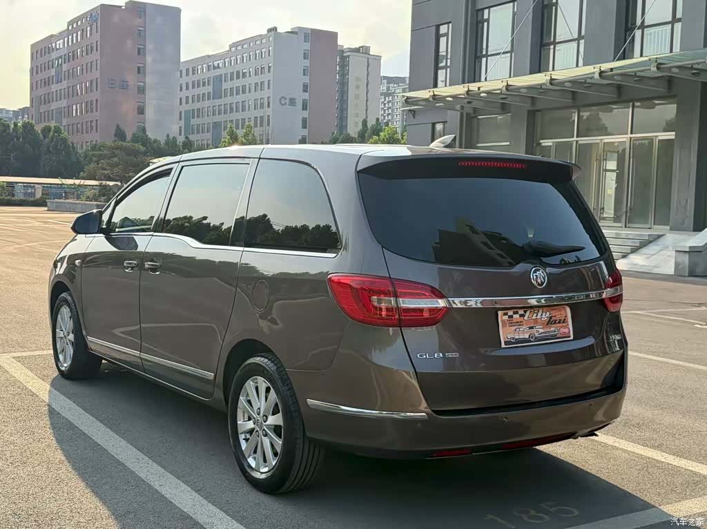 Buick GL8, 2017 4