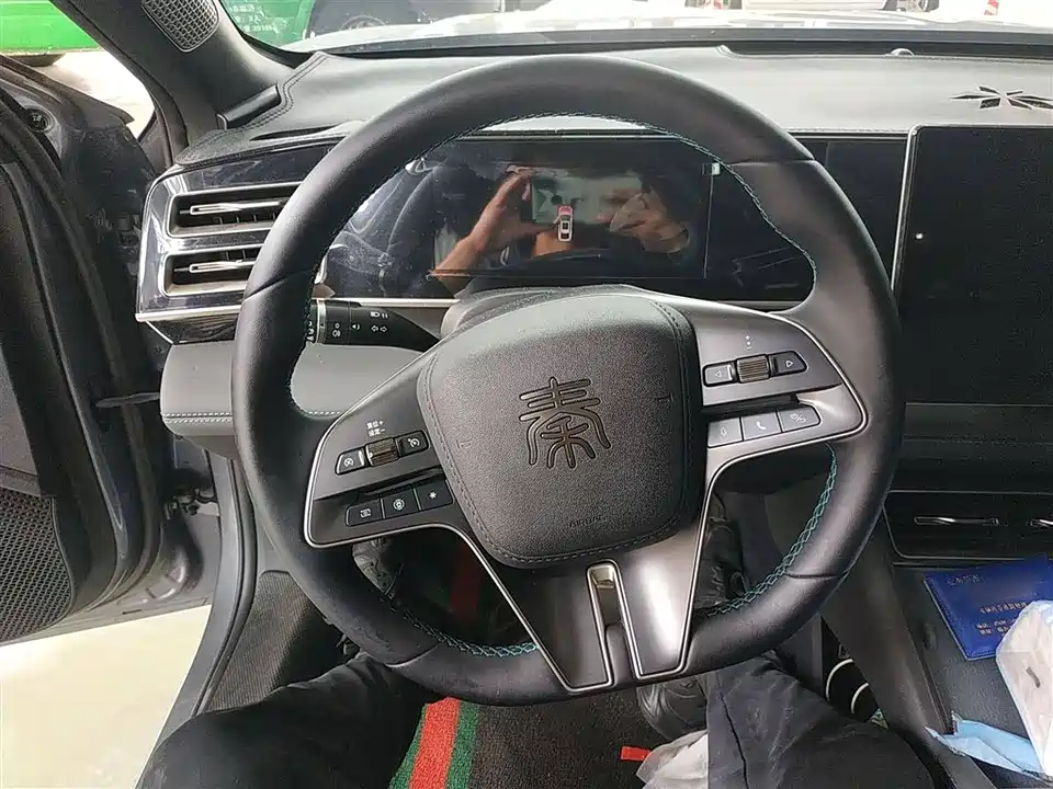 BYD Qin L