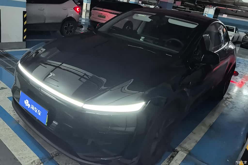 Tesla Model Y, 2025 1