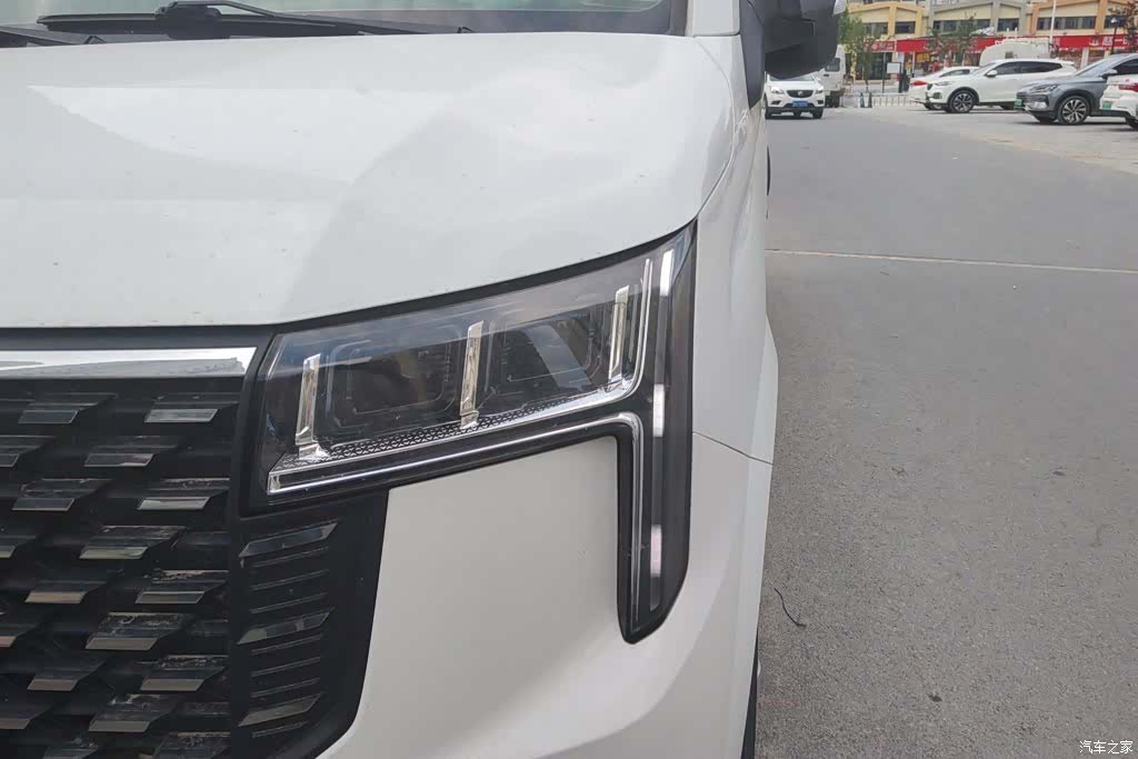 Maxus V80, 2023 все фото