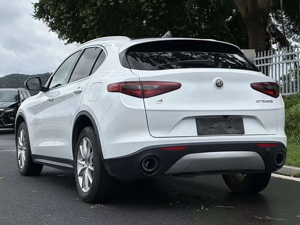 Alfa Romeo Stelvio