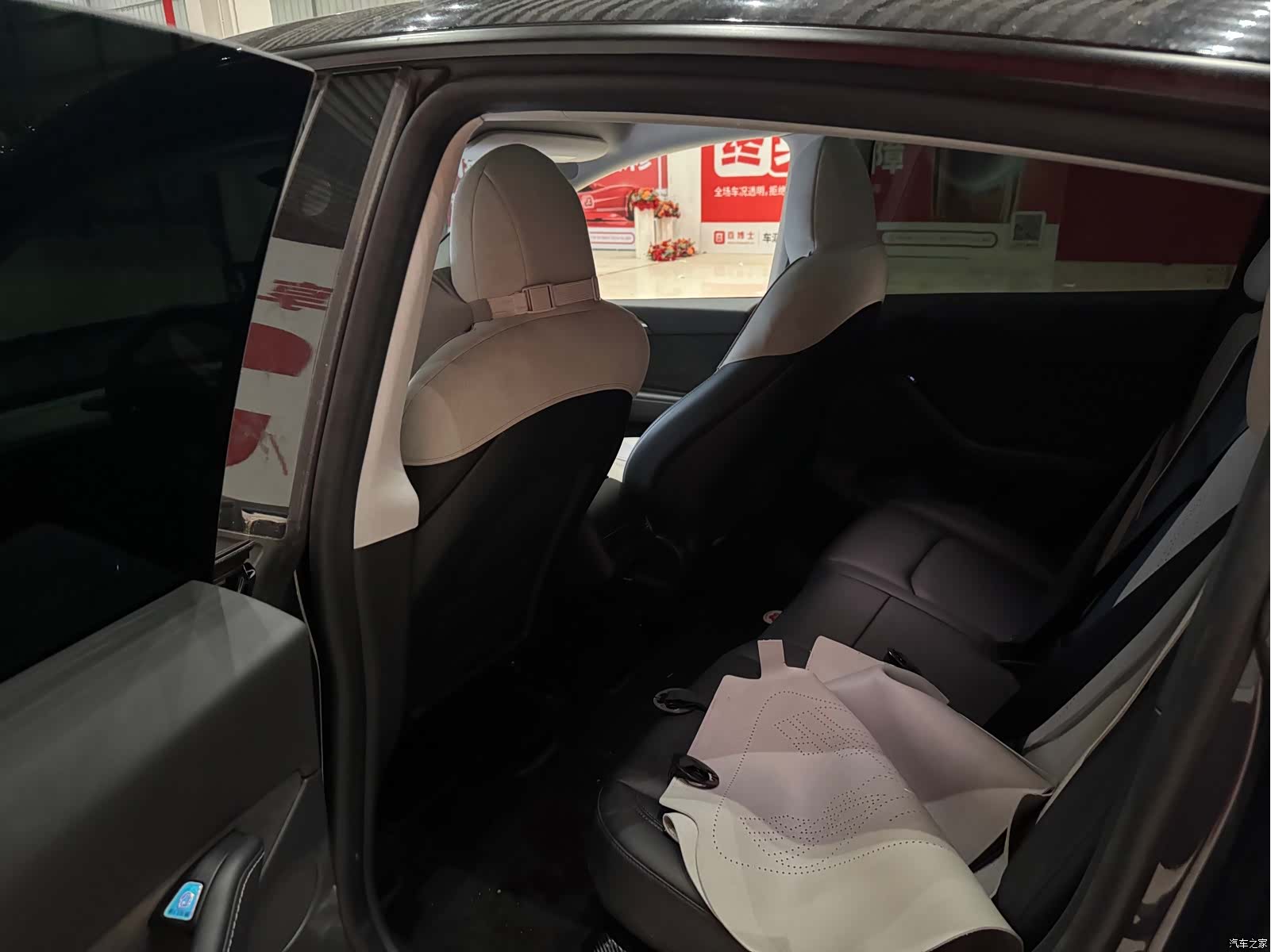 Tesla Model Y, 2024 9