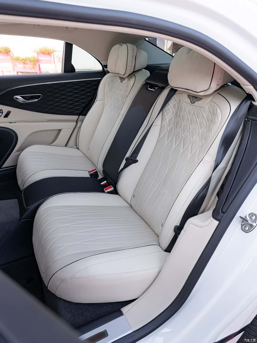 Bentley Flying Spur, 2022 23