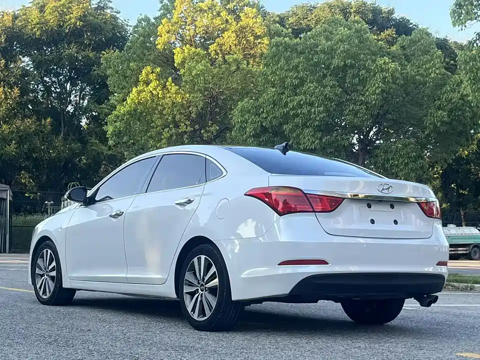 Hyundai Name picture