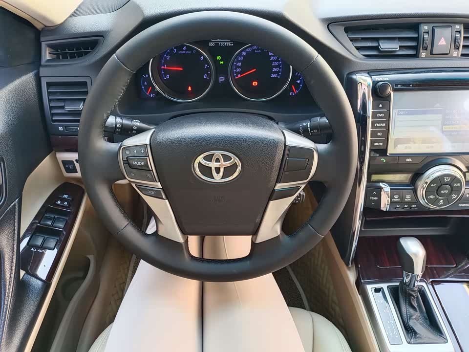 Toyota Reiz