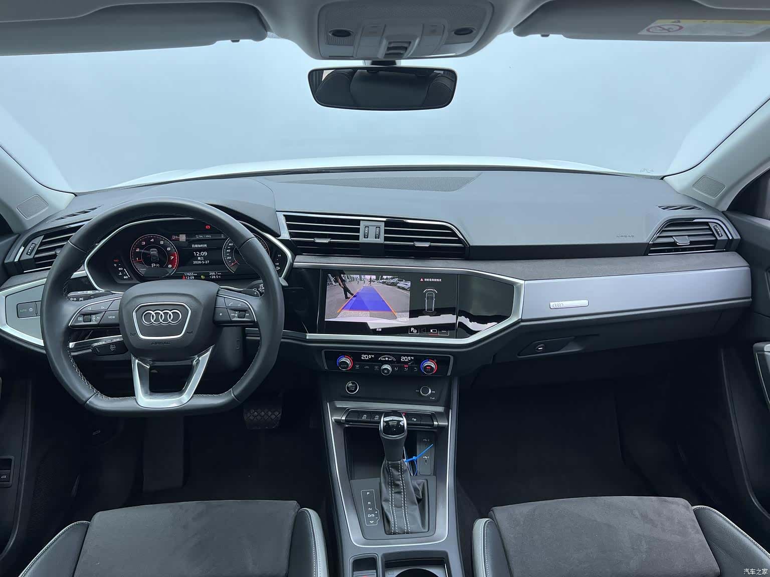 Audi Q3, 2023 8
