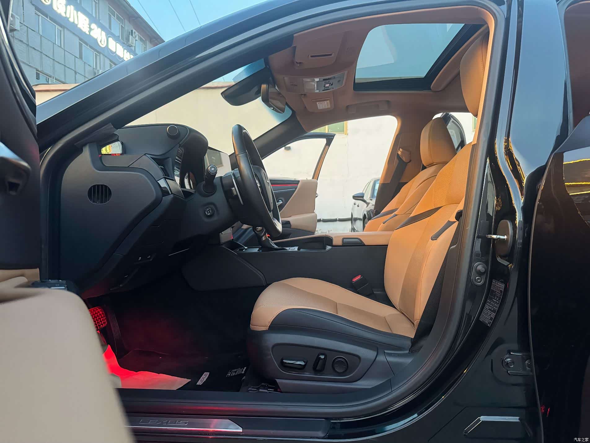 Lexus ES, 2023 11