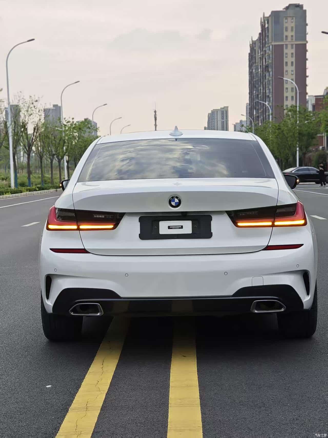 BMW 3 Series, 2022 все фото