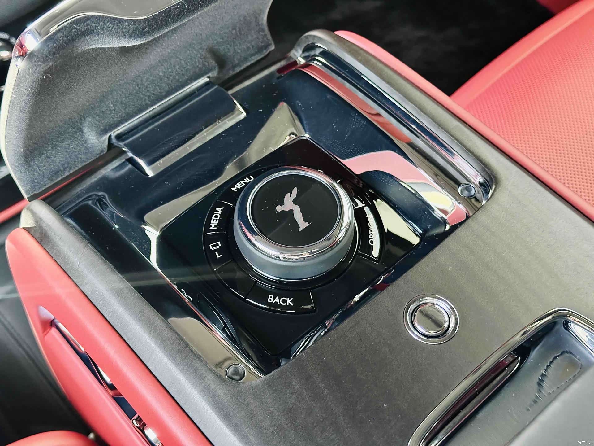 Rolls-Royce Cullinan, 2022 9