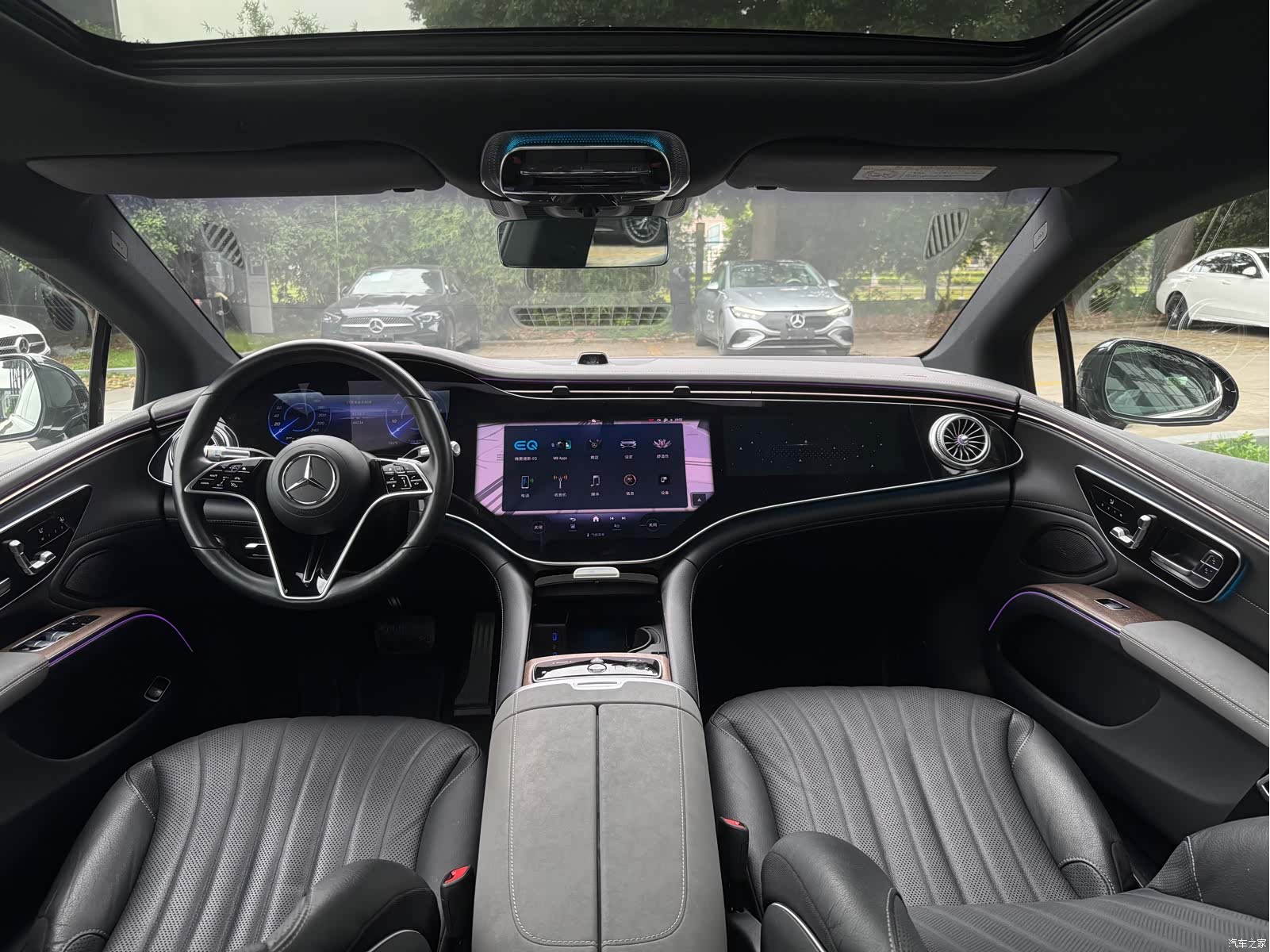 Mercedes-Benz EQS, 2024 11