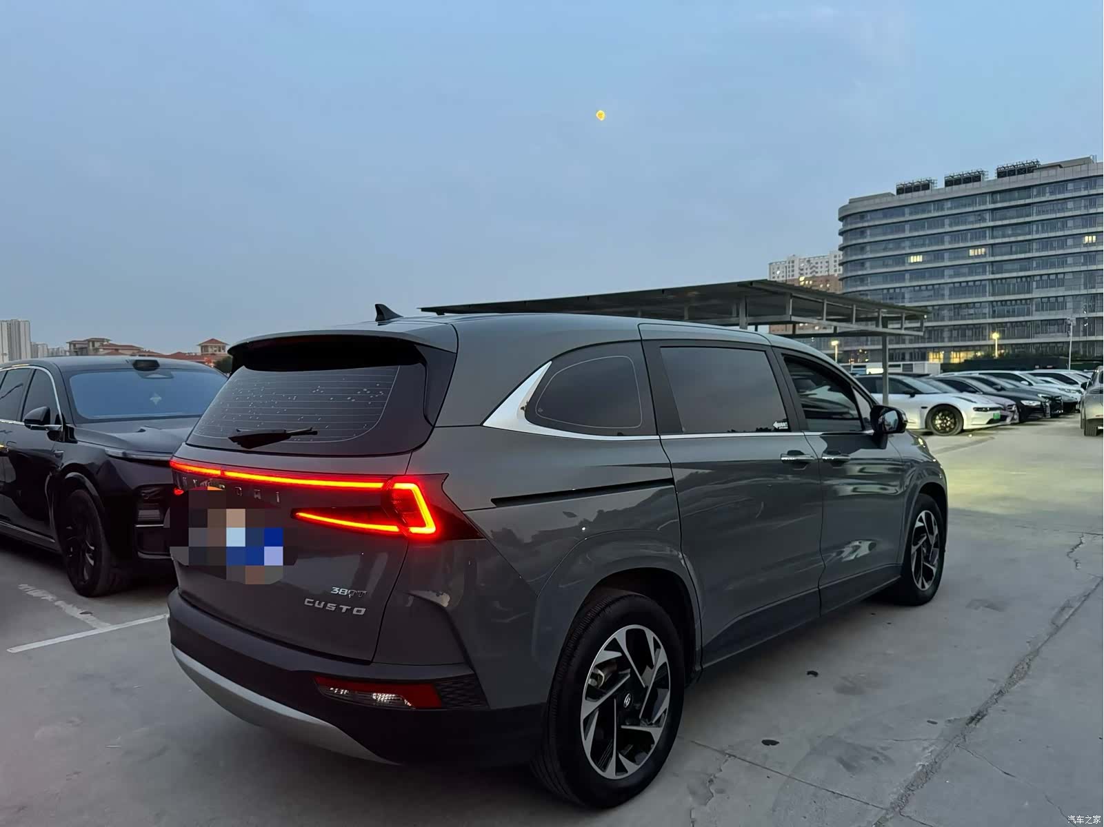 Hyundai Custo, 2021 7