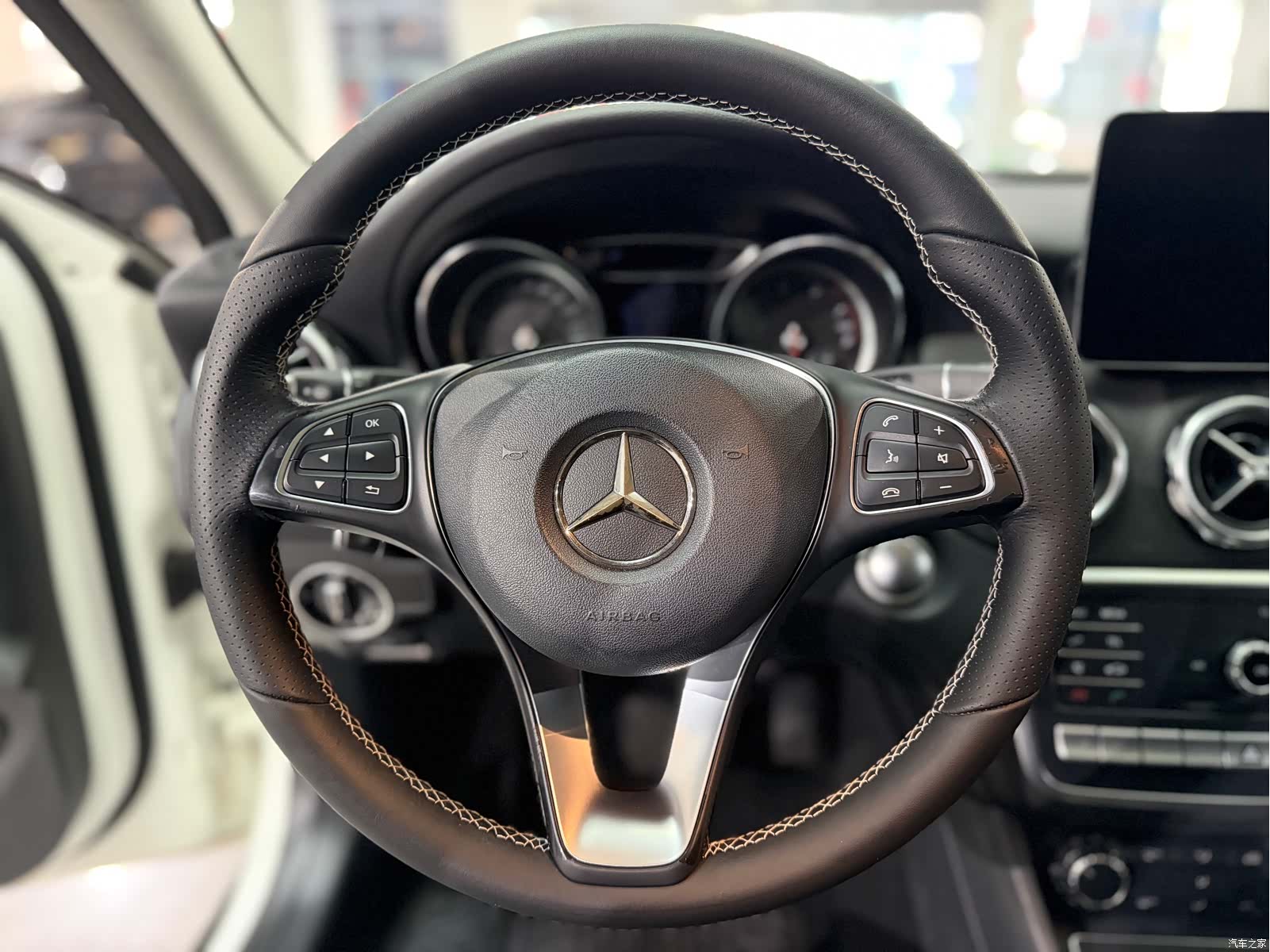 Mercedes-Benz GLA, 2019 8