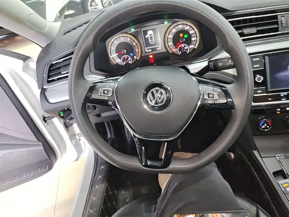 Volkswagen Lingdu