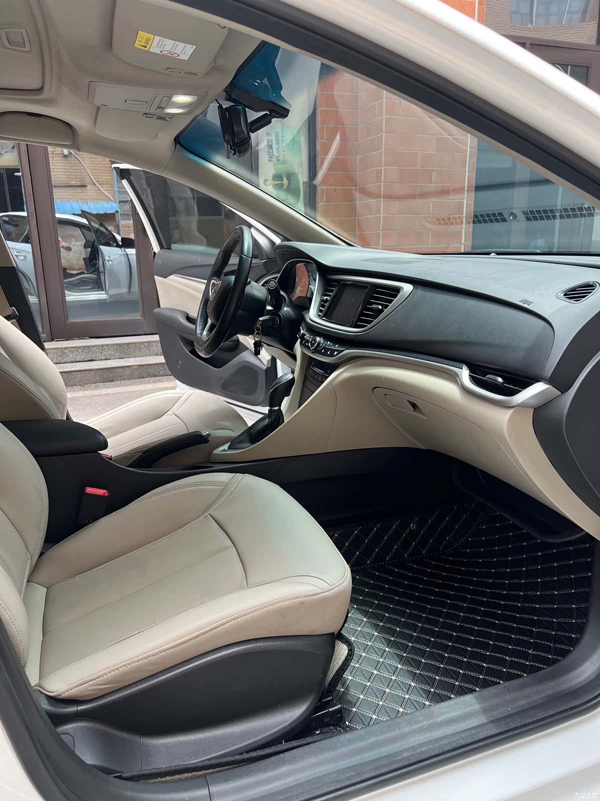 Buick V, 2020 8