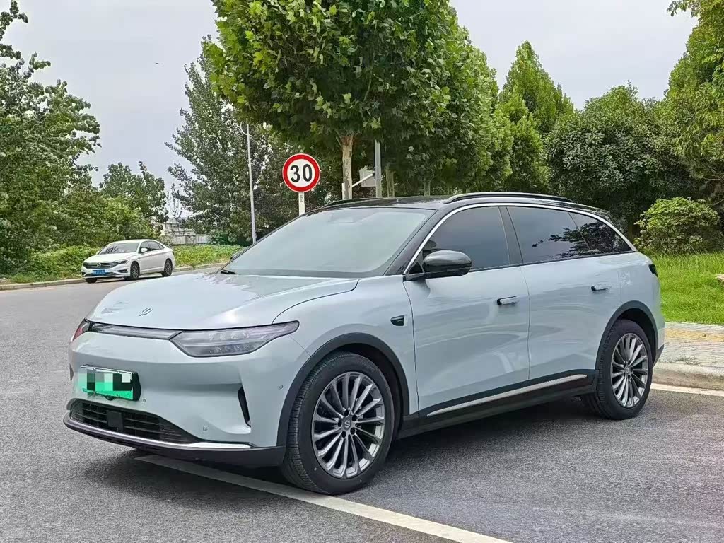 Leapmotor C11