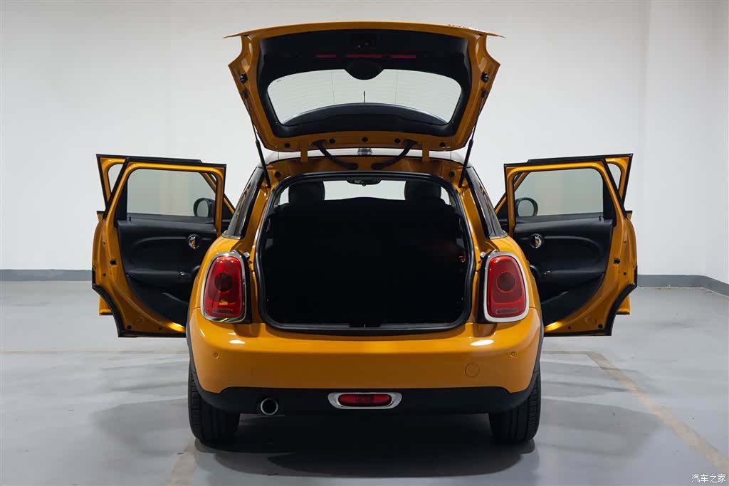 Mini Cooper, 2018 13