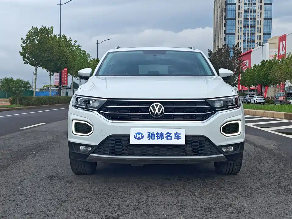Volkswagen T-ROC exploring Songs