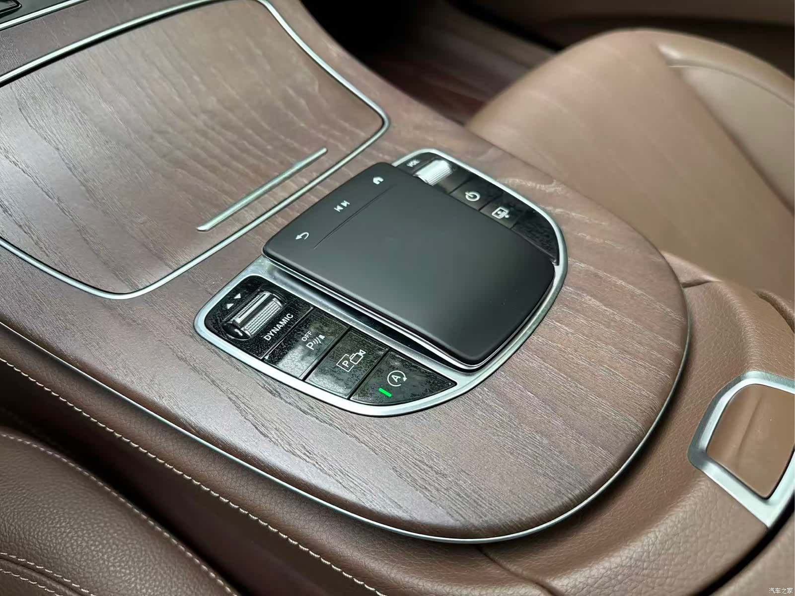 Mercedes-Benz E-Class, 2023 15
