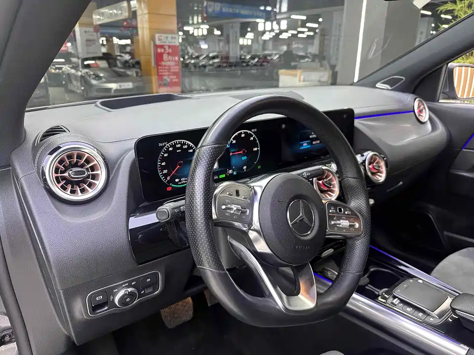Mercedes-Benz EQA Mercedes-Benz EQA