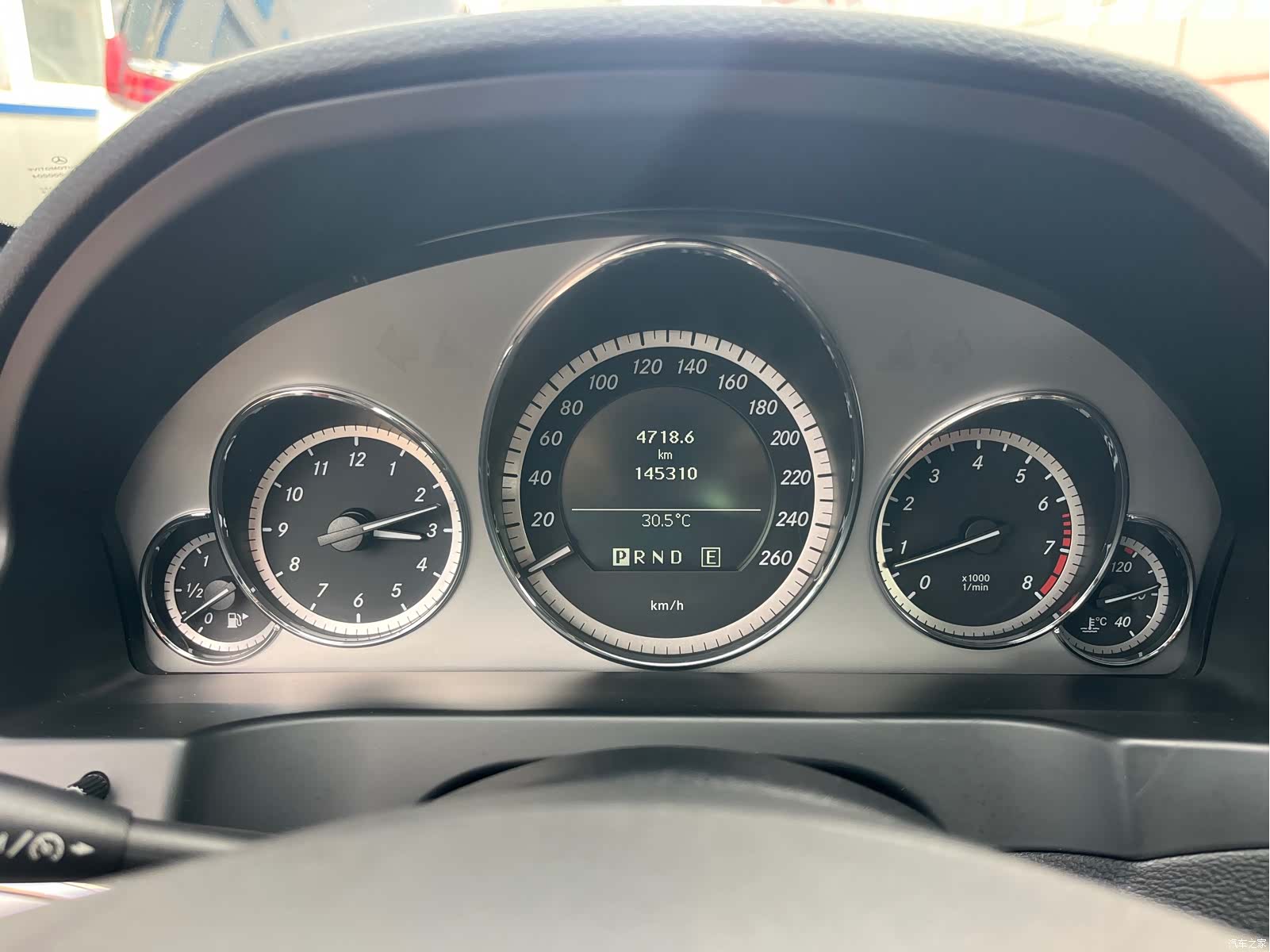 Mercedes-Benz E-Class, 2010 8