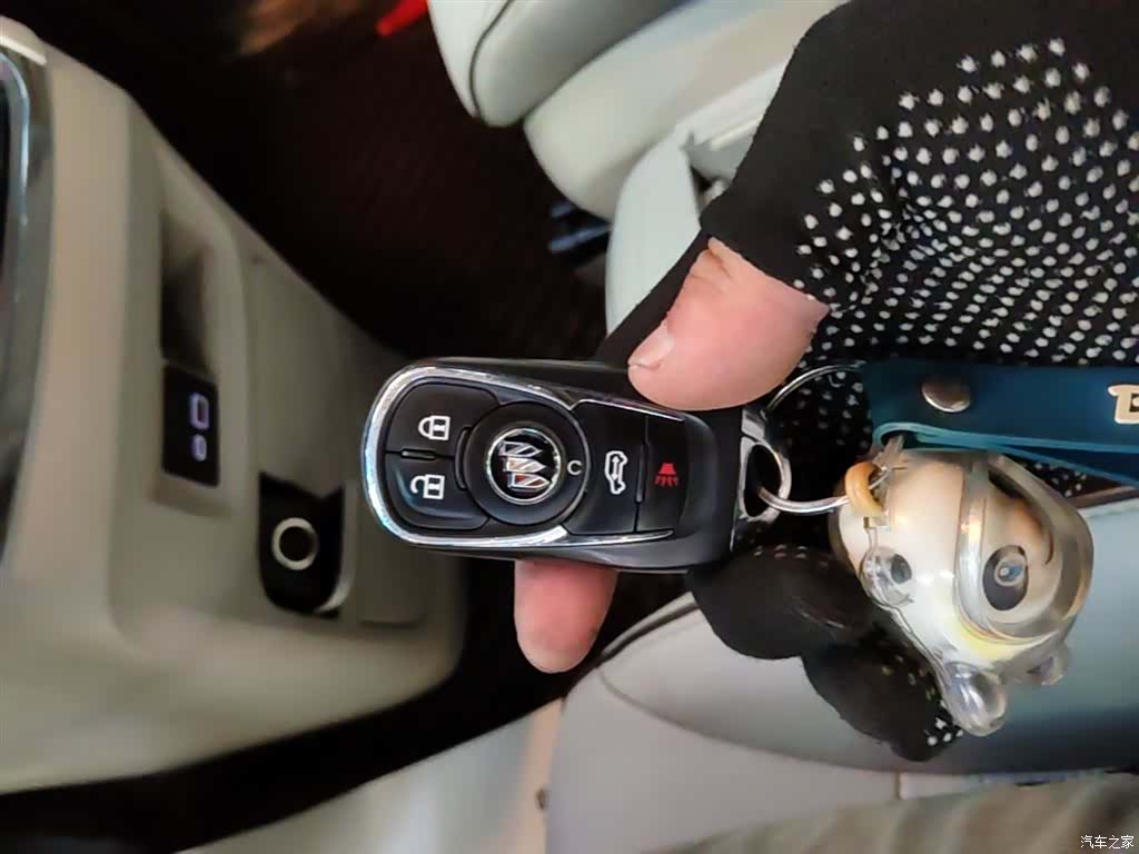 Buick GL8, 2022 9