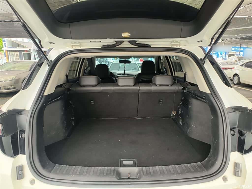 DongFeng AX7, 2018 19