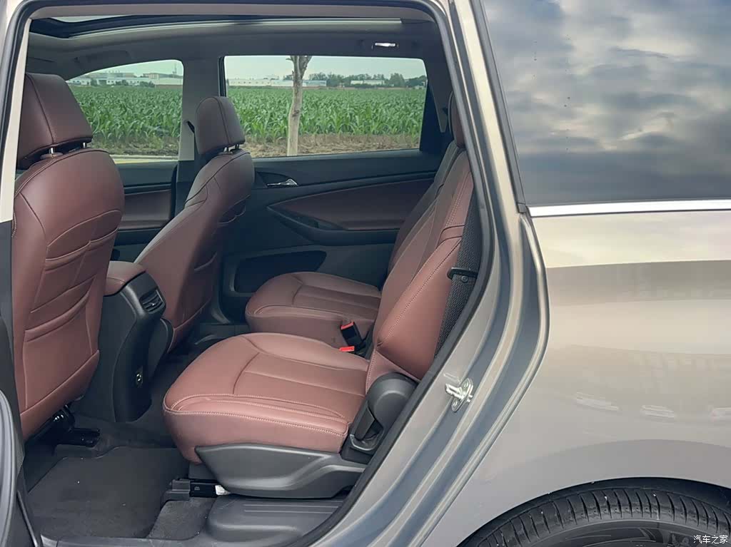 Buick GL6, 2019 14