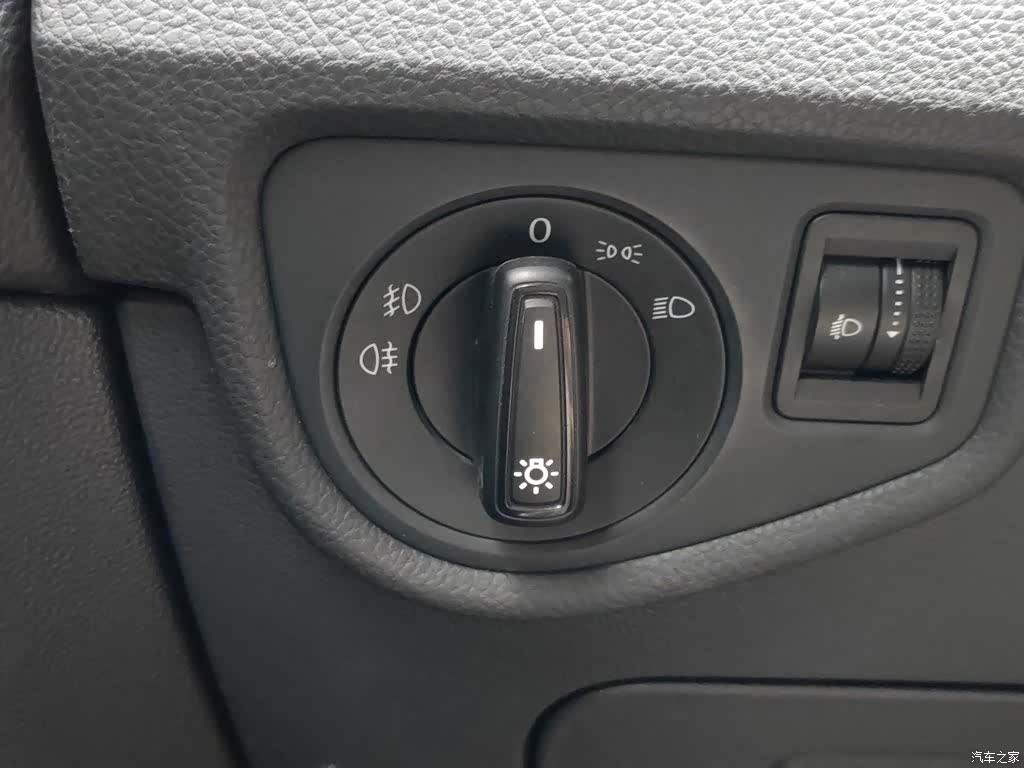 Volkswagen L, 2019 21