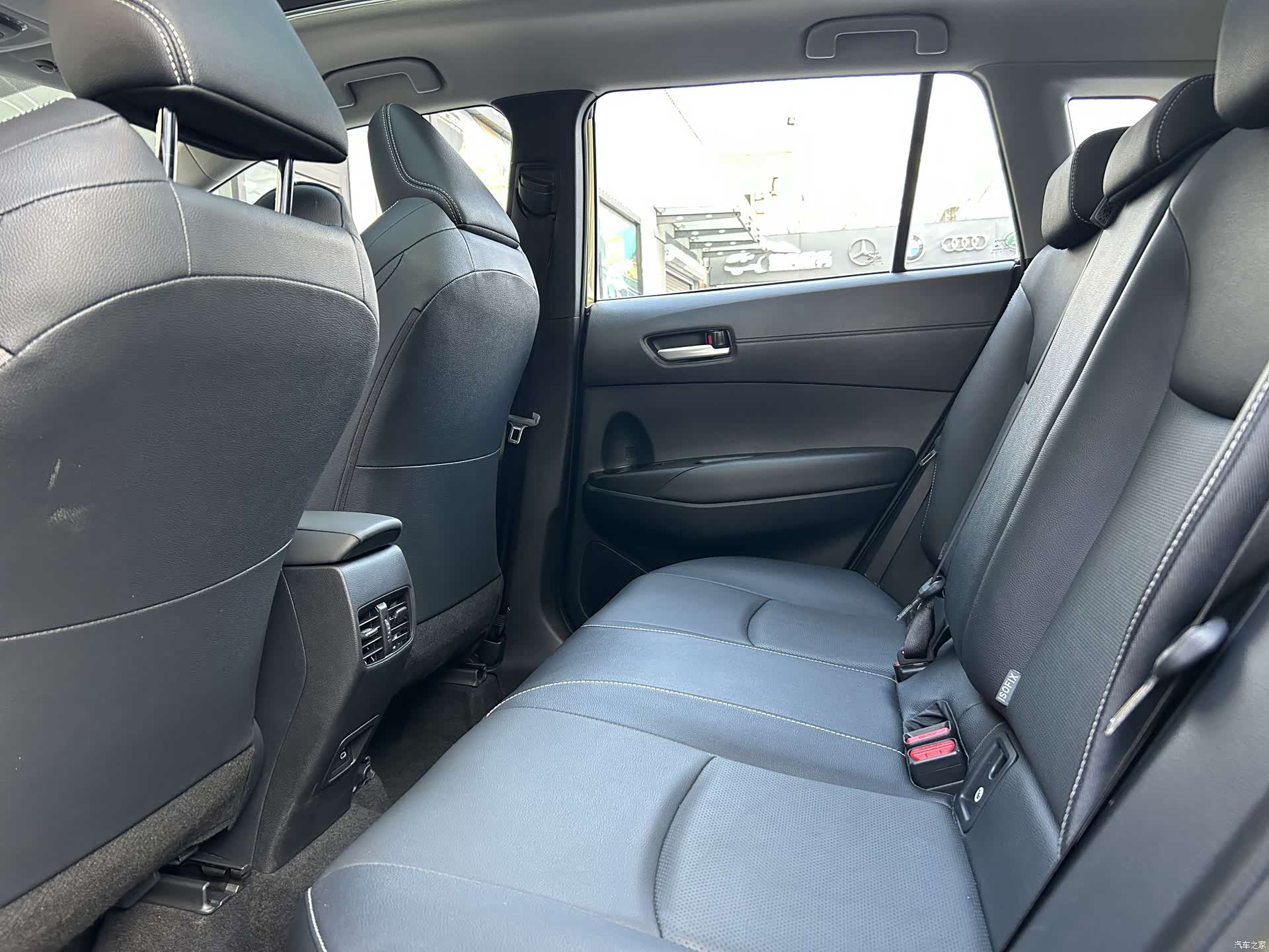 Toyota Frontlander, 2023 16