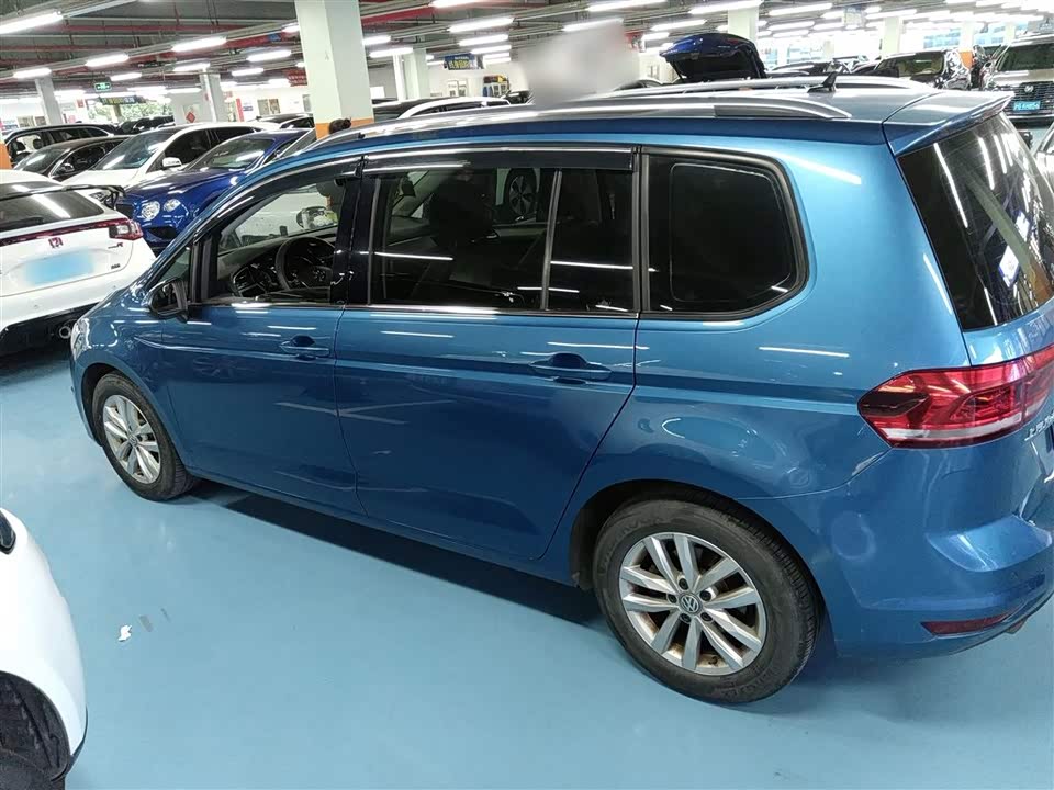 Volkswagen Touran