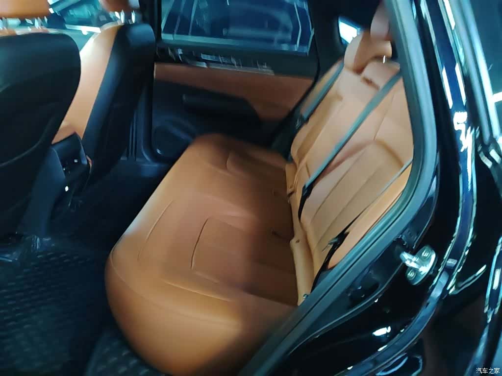 Wuling Starlight, 2025 17