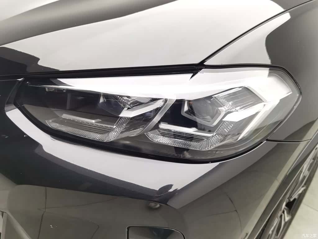 BMW X4, 2022 7