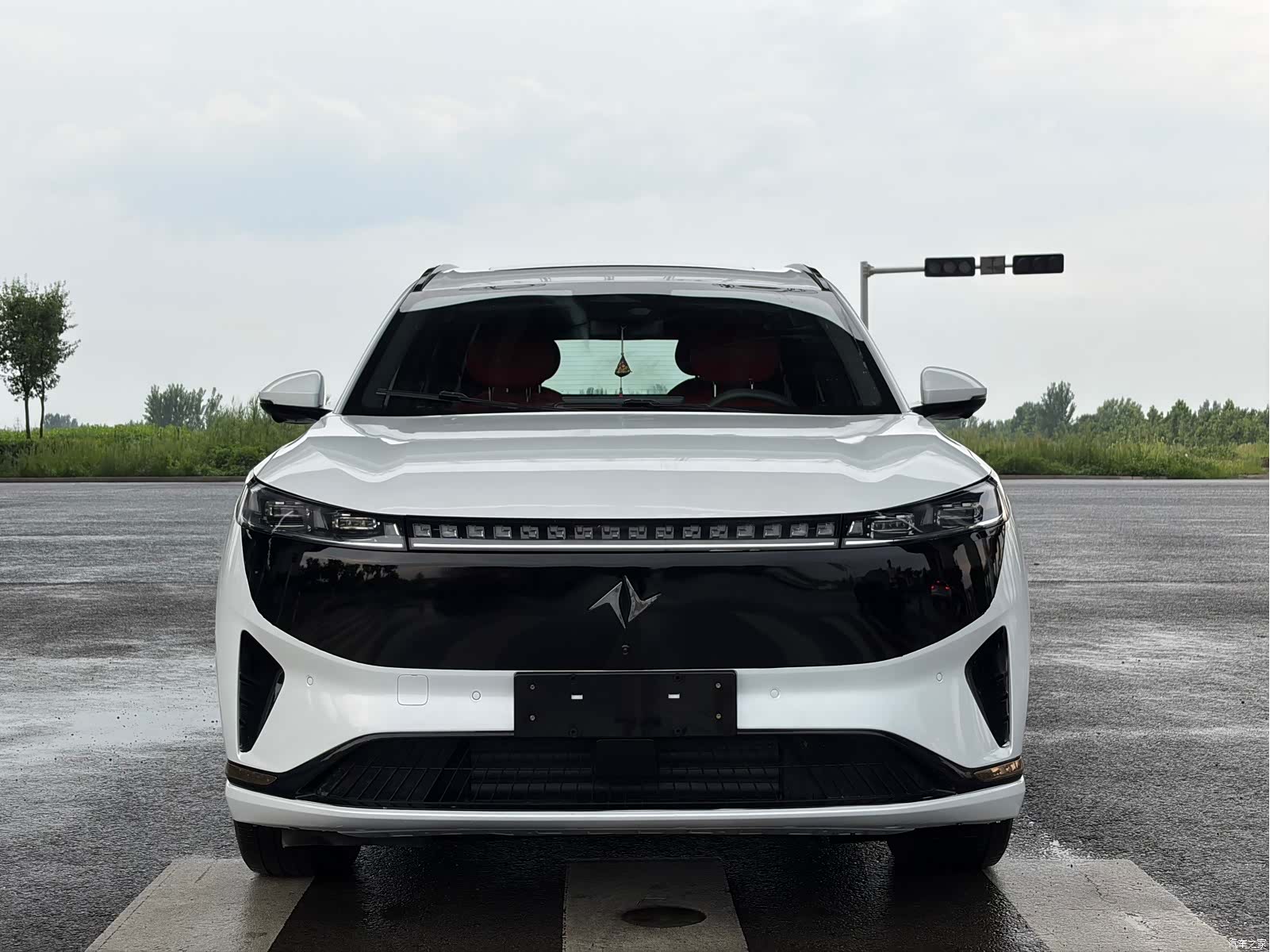 DongFeng eπ008